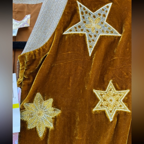 NWT Band Of The Free Medium Gold L'Astre Velvet star Jacket - Picture 3 of 7